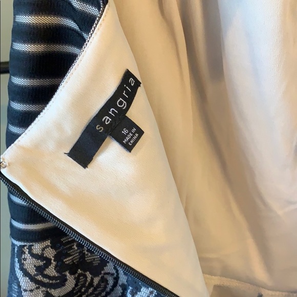 Party dress - Picture 8 of 8